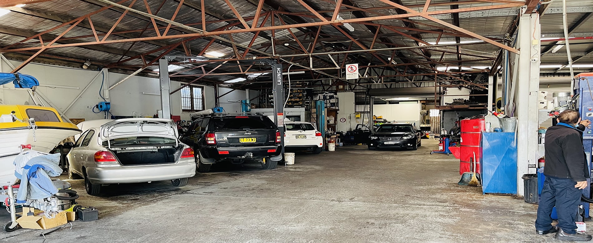 Auto repair workshop